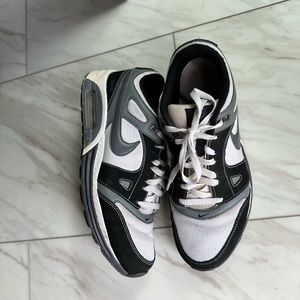 Nike Air Max Lunar men’s 9. Good used condition.
